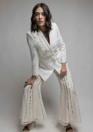 White long-short blazer and pants