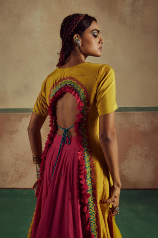 Backless yellow rang kurta skirt set