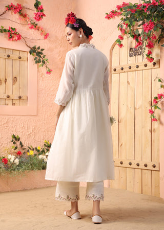 Ivory pintuck gathered kurta set