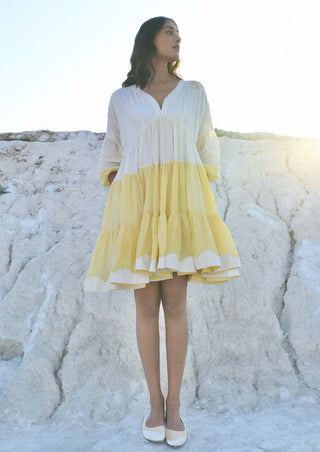 Dreamy caremel yellow dress