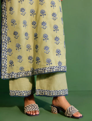 Green harlow kurta set