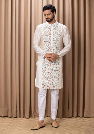 Amaani ivory kurta and pant