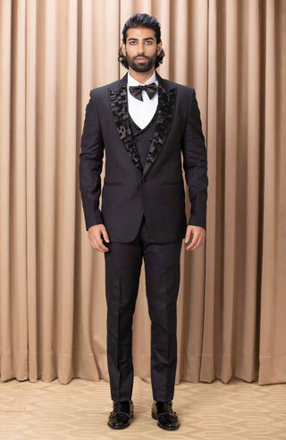 Daryush black tuxedo jacket set