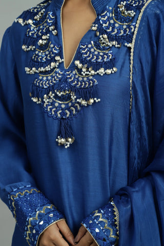 Blue kurta with straight pants & dupatta