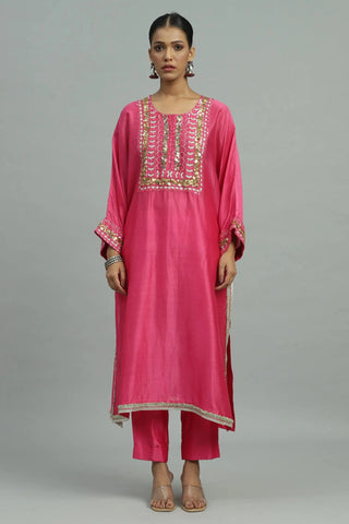 Pink kurta with straight pants & dupatta