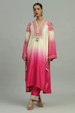 Pink kurta with straight pants & dupatta