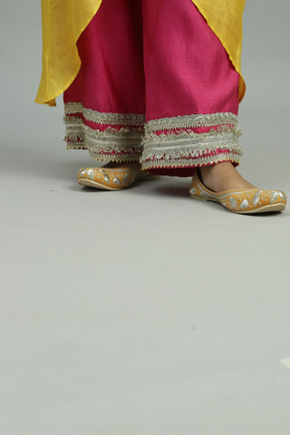 Yellow kaftaan kurta with bustier & pants