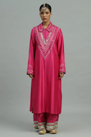 Pink kurta with straight pants & dupatta