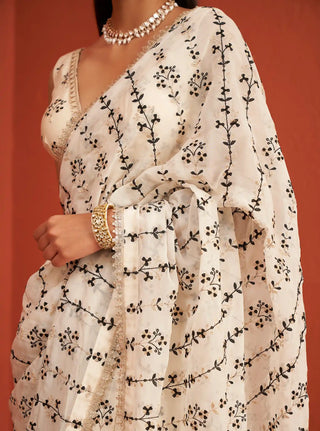 Sohneya white sari and blouse piece