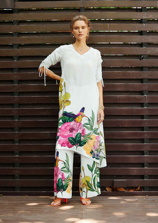 White flourish kurta with pant