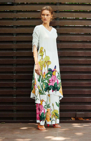 White flourish kurta with pant