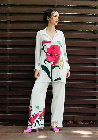 White repose shirt with pant