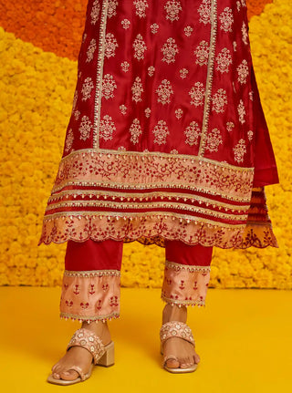 Shubh red kurta set