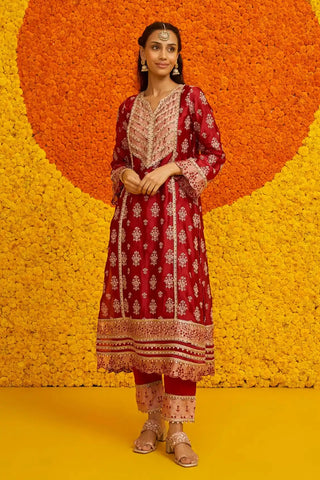 Shubh red kurta set