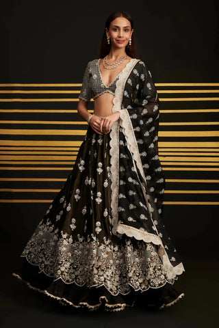 Sathi black lehenga set