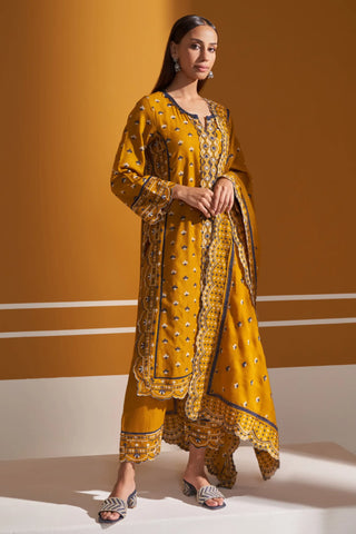 Yellow tate kurta set