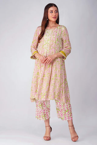 Pink leaf pleated tunic and pants