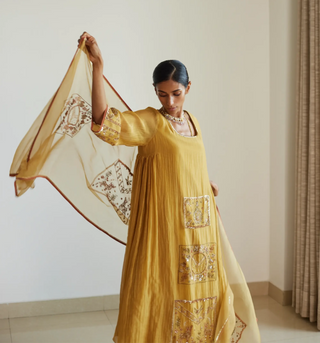 Yellow akaari kurta set