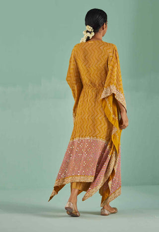 Ochre zig-zag kaftan set