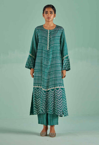 Emerald green a-line kurta and trouser