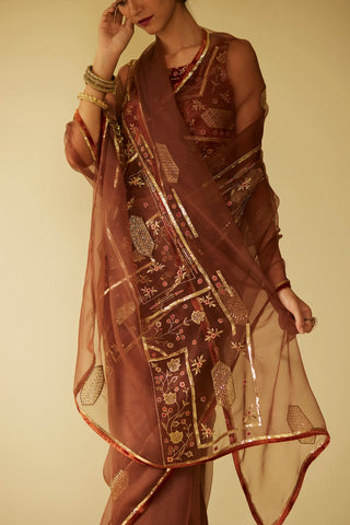 Brown meera saree and blouse piece