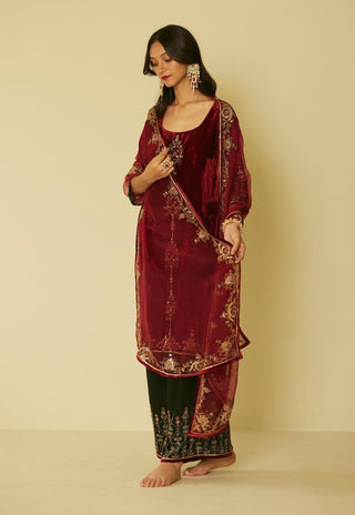 Red bageecha kurta set