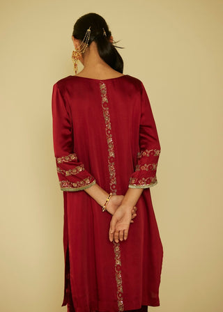 Red arya kurta set