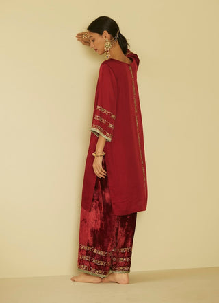 Red arya kurta set