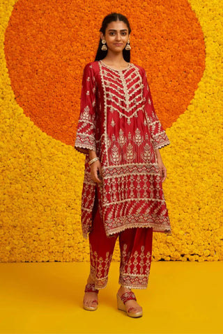 Ambar red kurta set