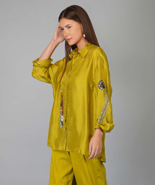 Citrus green applique shirt