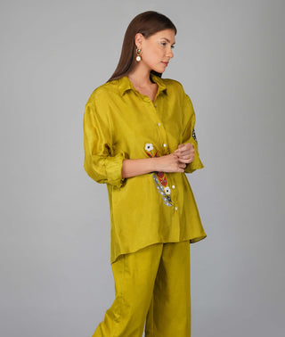 Citrus green applique shirt