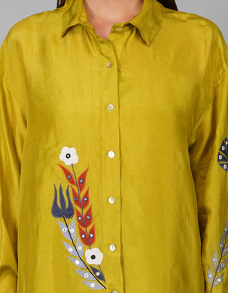 Citrus green applique shirt