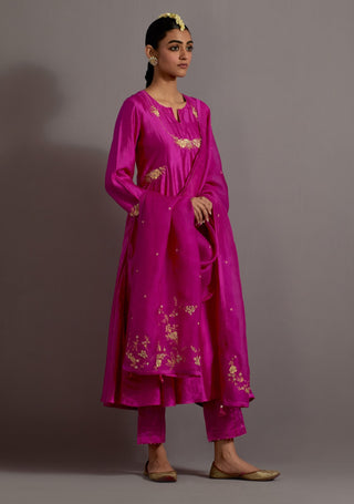 Fuchsia pink necklace guccha embroidered kurta set