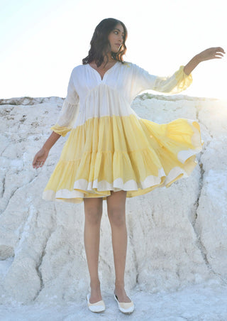 Dreamy caremel yellow dress