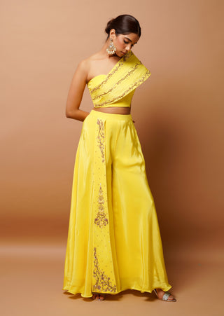 Bright yellow bustier and palazzo