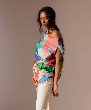 Island asymmetrical top