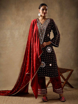 Black yoke velvet & silk kurta set