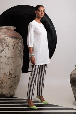 Ivory round neck high low tunic with pants