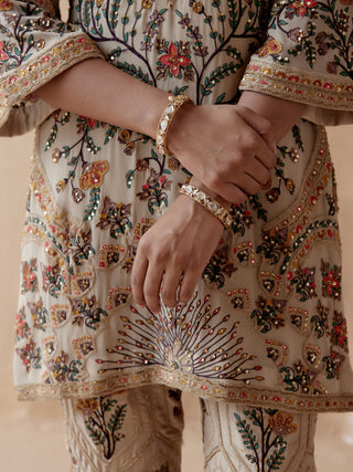 Ivory  floral thread kurta and pant