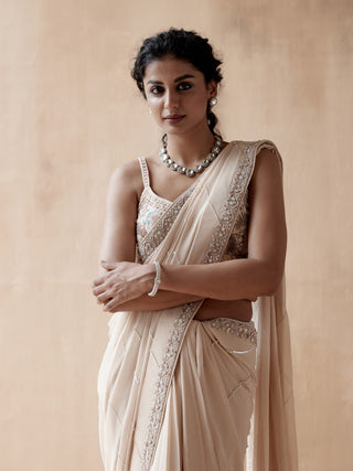 Ivory floral thread saree and blouse