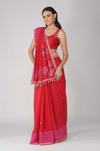 Red starry rose two-tone saree set