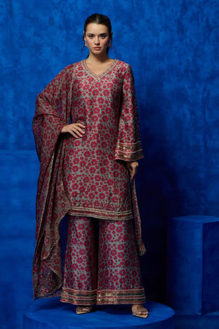 Gray printed tunic paired with wide-leg pants and dupatta