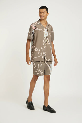 Beige forest print shirt with shorts