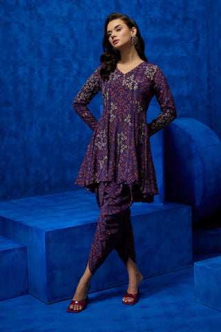 Purple short tunic with draped pants