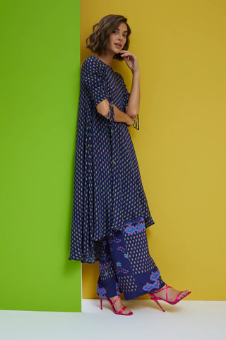 Blue sleeve assymetric tunic with pants