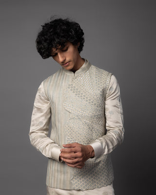 Gray kasuti cutwork floral nehru jacket with kurta and pajama