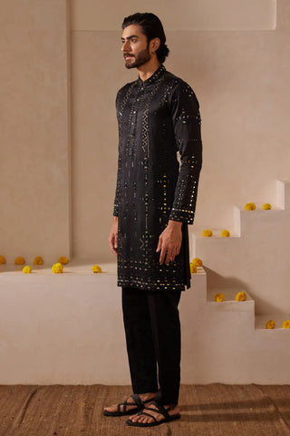 Black kurta set