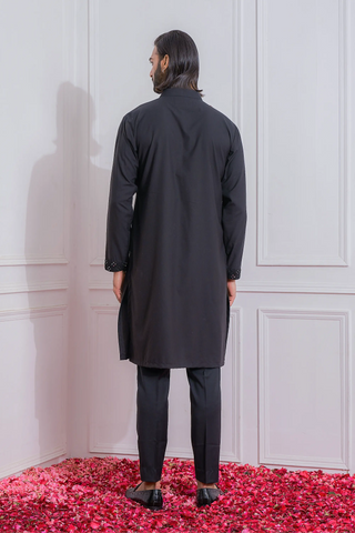 Black sadiqabad kurta set