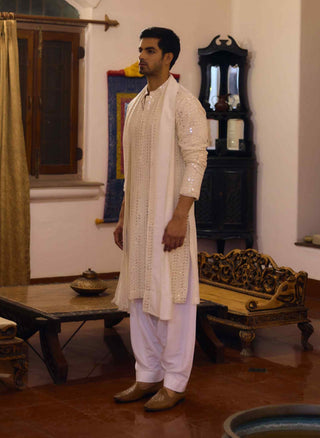 Umaid ivory kurta set