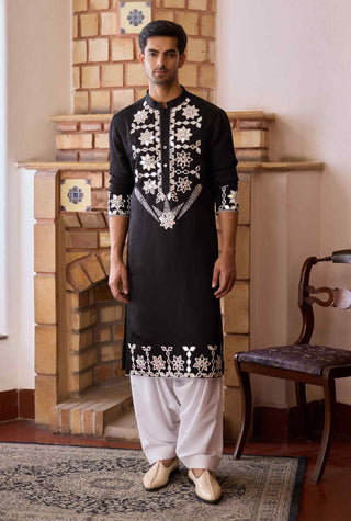 Juna mahal black kurta and churidaar